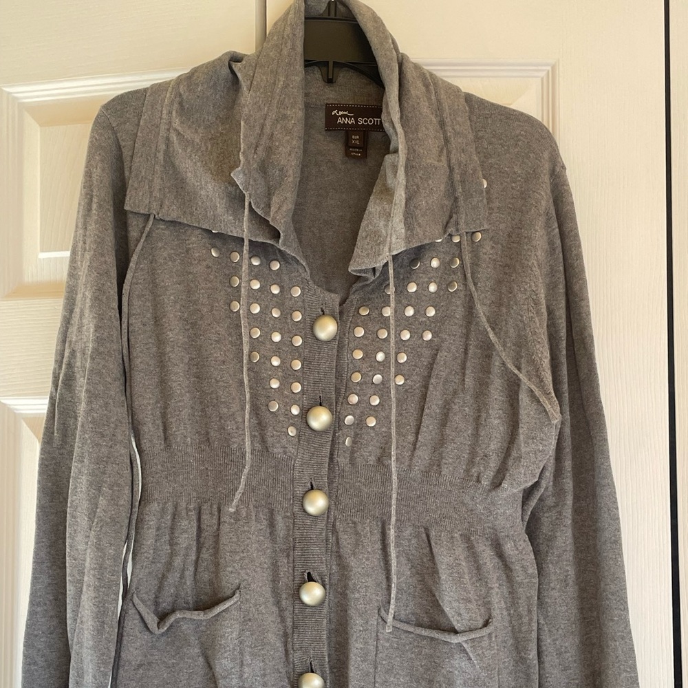 Unique Statement Sweater. - image 1